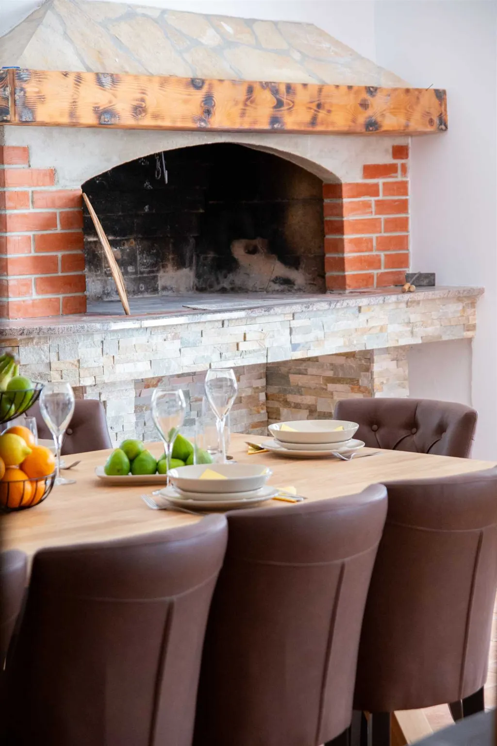 5-Bedroom Villa in Posedarje for up to 12 Guests