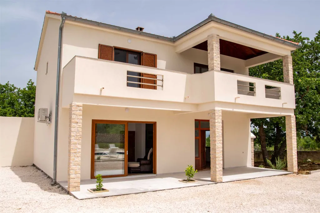 5-Bedroom Villa in Posedarje for up to 12 Guests