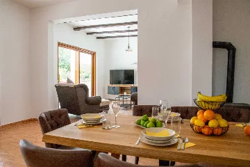 5-Bedroom Villa in Posedarje for up to 12 Guests