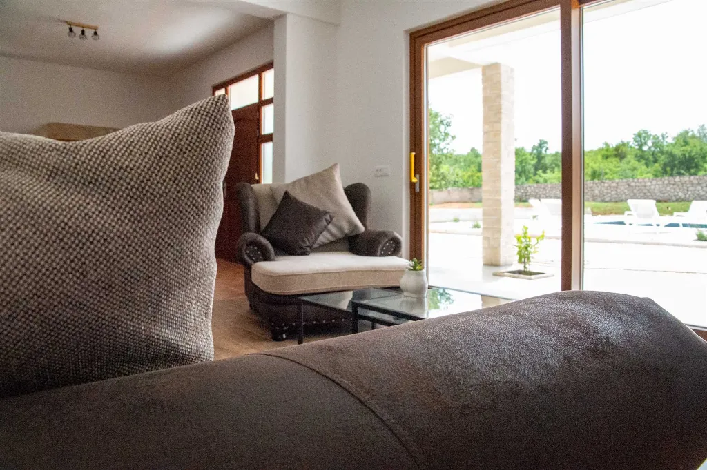 5-Bedroom Villa in Posedarje for up to 12 Guests