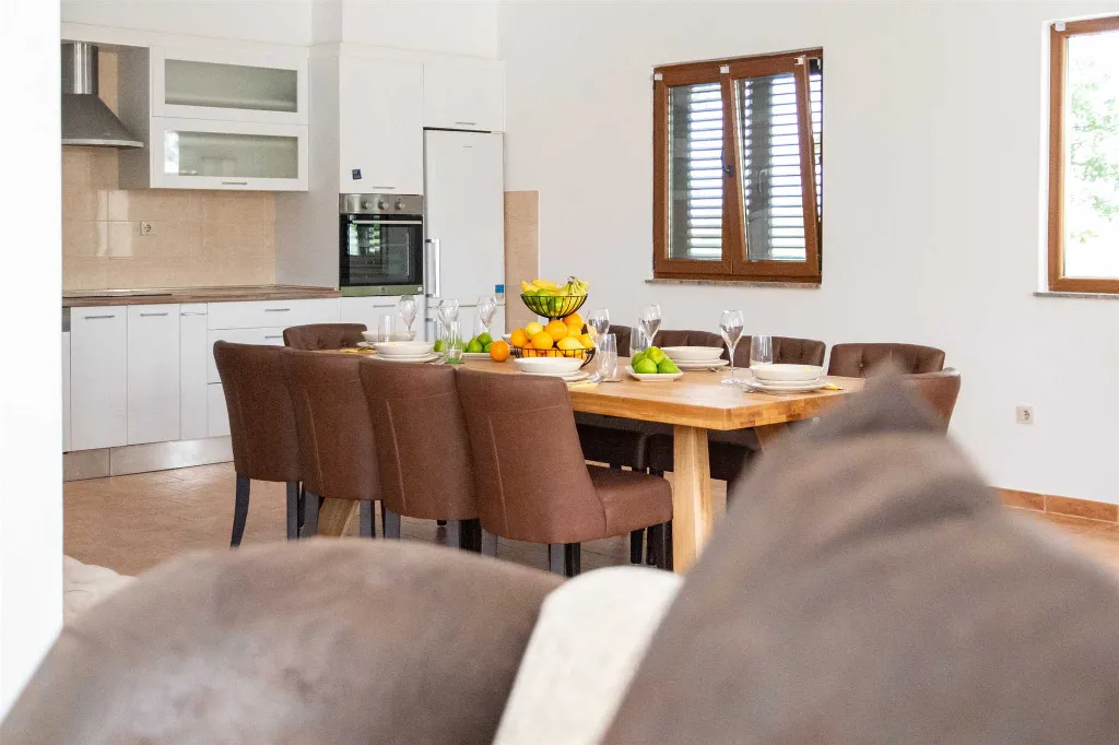5-Bedroom Villa in Posedarje for up to 12 Guests