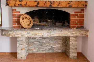 5-Bedroom Villa in Posedarje for up to 12 Guests