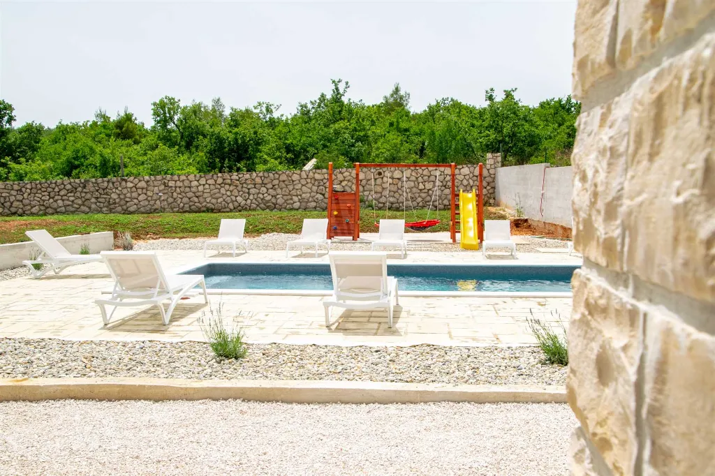 5-Bedroom Villa in Posedarje for up to 12 Guests