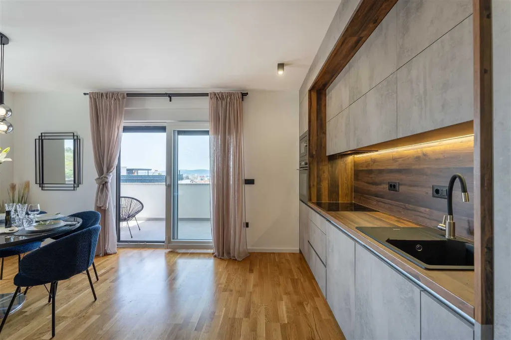 Penthouse Apartment in Zadar for 6 Guests