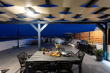Penthouse Apartment in Zadar for 6 Guests