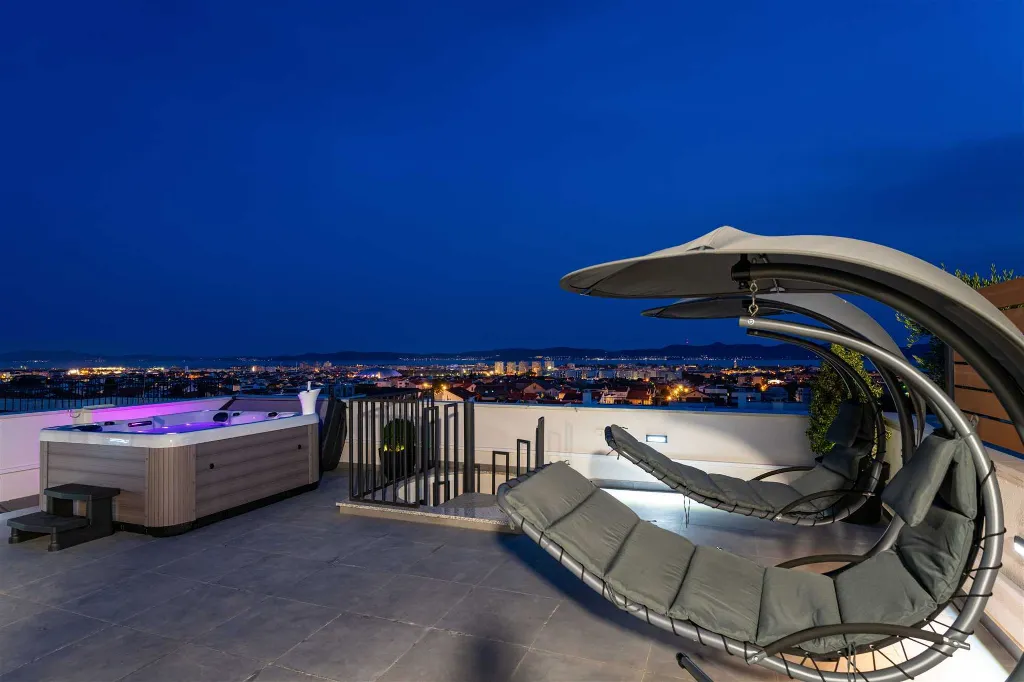 Penthouse Apartment in Zadar for 6 Guests