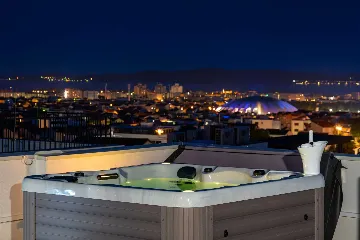 Penthouse Apartment in Zadar for 6 Guests