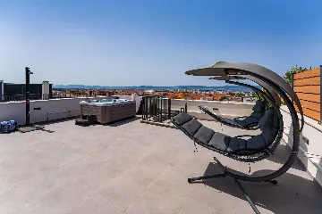 Penthouse Apartment in Zadar for 6 Guests