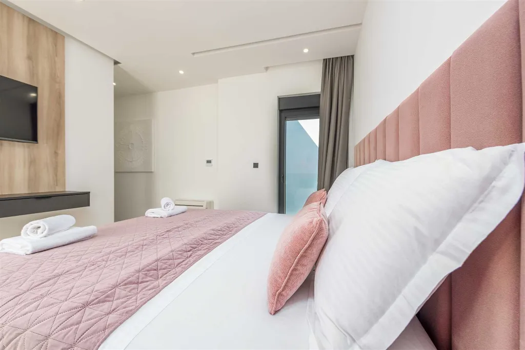 Villa with Sea View and Pool in Bibinje