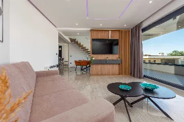 Villa with Sea View and Pool in Bibinje