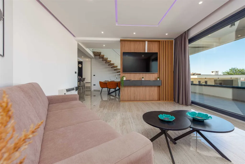 Villa with Sea View and Pool in Bibinje
