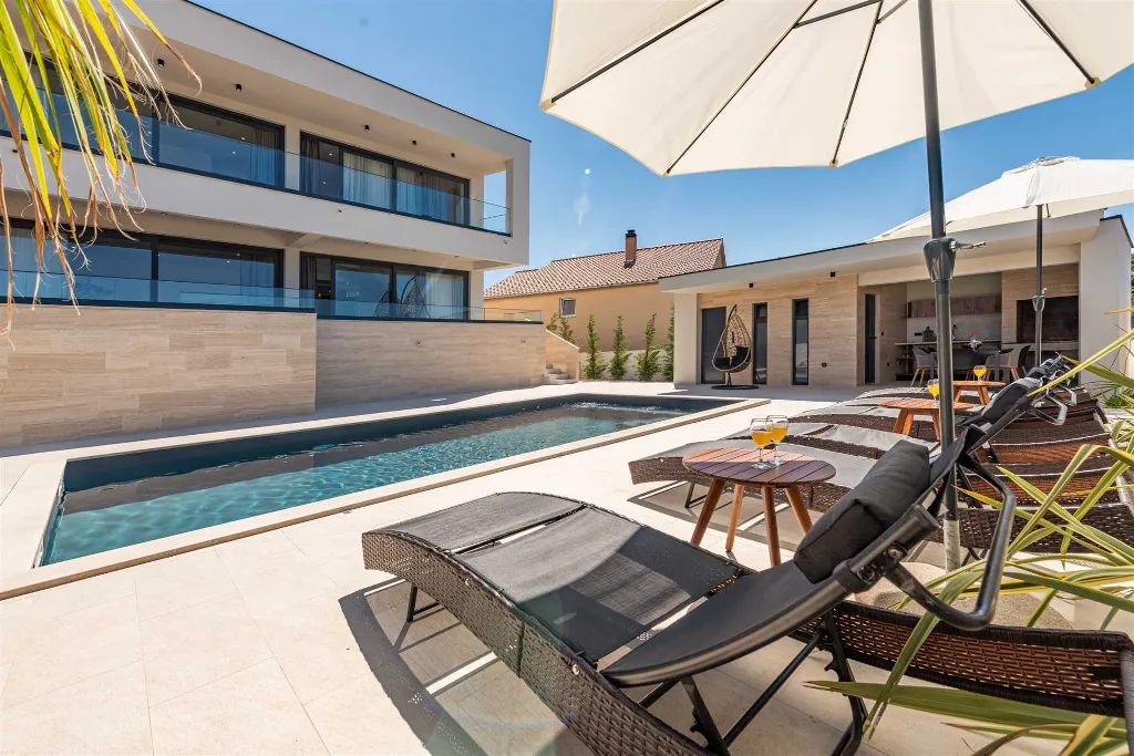 Villa with Sea View and Pool in Bibinje