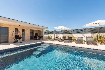 Villa with Sea View and Pool in Bibinje