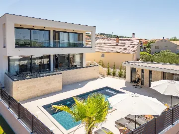 Villa with Sea View and Pool in Bibinje