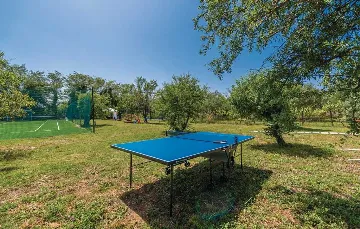 Spacious 4-Bedroom Villa in Zadar (Zemunik Donji)