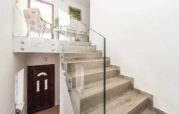 Spacious 4-Bedroom Villa in Zadar (Zemunik Donji)