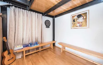 Spacious 4-Bedroom Villa in Zadar (Zemunik Donji)