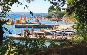 Spacious 4-Bedroom Villa in Zadar (Zemunik Donji)