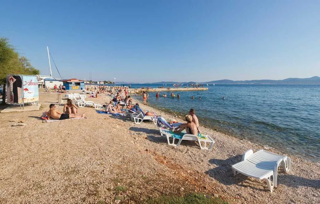 Spacious 4-Bedroom Villa in Zadar (Zemunik Donji)