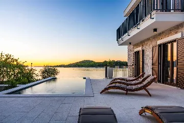 Heated Infinity Pool Seafront Villa in Zadar