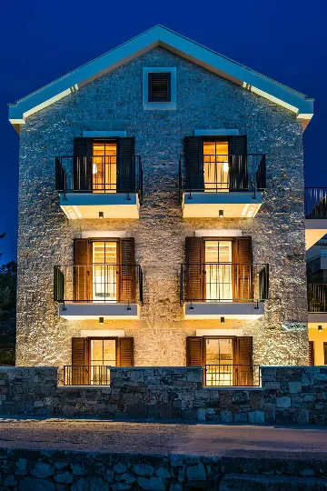 Heated Infinity Pool Seafront Villa in Zadar