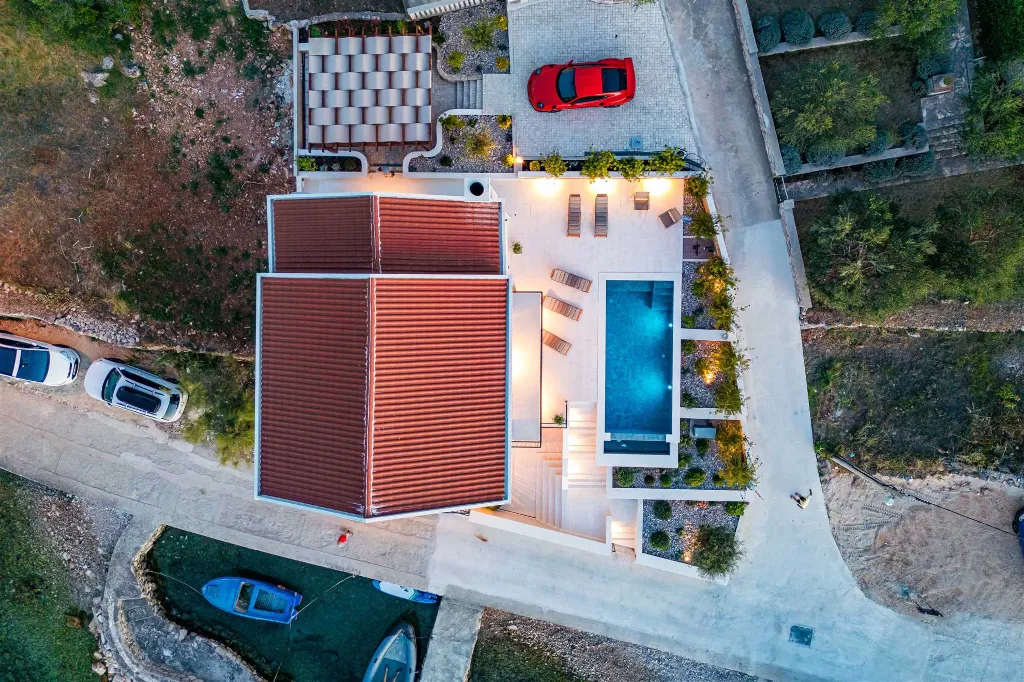Heated Infinity Pool Seafront Villa in Zadar