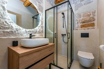 Heated Infinity Pool Seafront Villa in Zadar