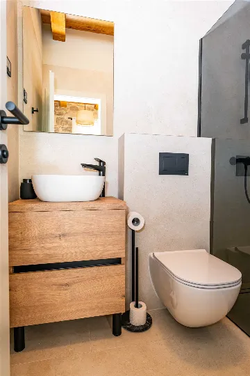 Heated Infinity Pool Seafront Villa in Zadar