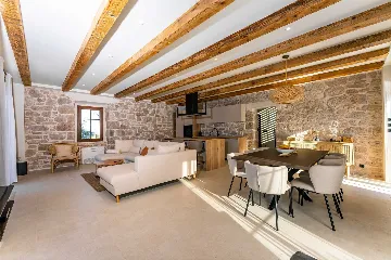 Heated Infinity Pool Seafront Villa in Zadar