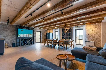 Heated Infinity Pool Seafront Villa in Zadar