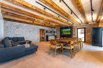 Heated Infinity Pool Seafront Villa in Zadar