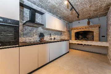 Heated Infinity Pool Seafront Villa in Zadar