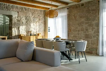 Heated Infinity Pool Seafront Villa in Zadar