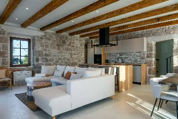 Heated Infinity Pool Seafront Villa in Zadar