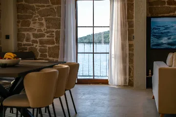 Heated Infinity Pool Seafront Villa in Zadar