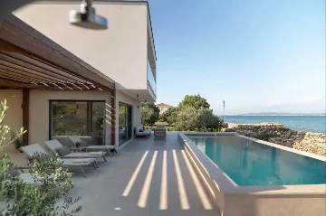 Seafront Villa in Dobropoljana, Otok Pašman