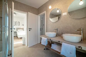 Seafront Villa in Dobropoljana, Otok Pašman