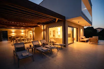 Seafront Villa in Dobropoljana, Otok Pašman