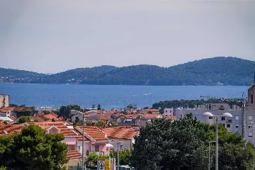 Air-Conditioned 2-Bedroom Apartment in Zadar