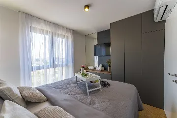 Air-Conditioned 2-Bedroom Apartment in Zadar