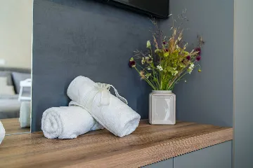 Air-Conditioned 2-Bedroom Apartment in Zadar