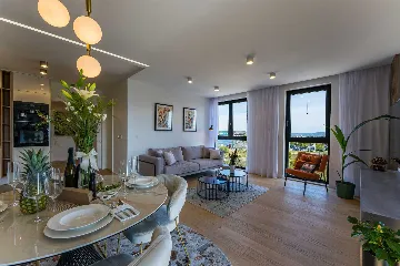 Air-Conditioned 2-Bedroom Apartment in Zadar