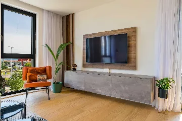 Air-Conditioned 2-Bedroom Apartment in Zadar