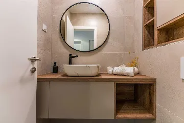 Air-Conditioned 2-Bedroom Apartment in Zadar