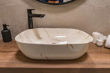 Air-Conditioned 2-Bedroom Apartment in Zadar