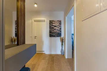 Air-Conditioned 2-Bedroom Apartment in Zadar