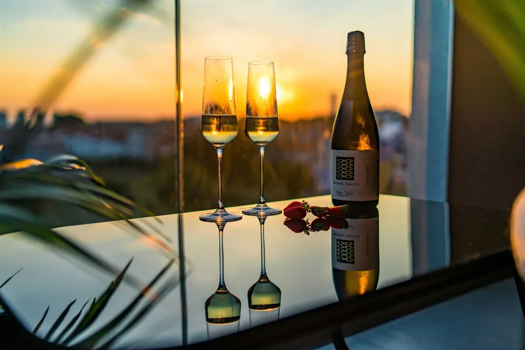 Air-Conditioned 2-Bedroom Apartment in Zadar