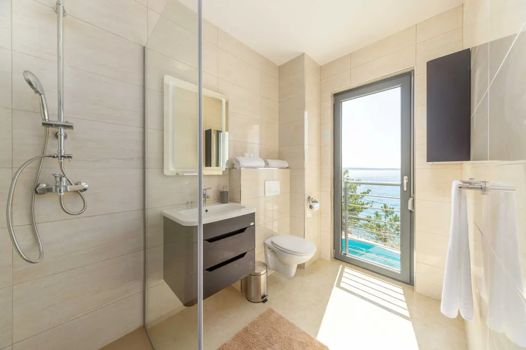 4-Bedroom Villa in Starigrad Paklenica for Up to 10