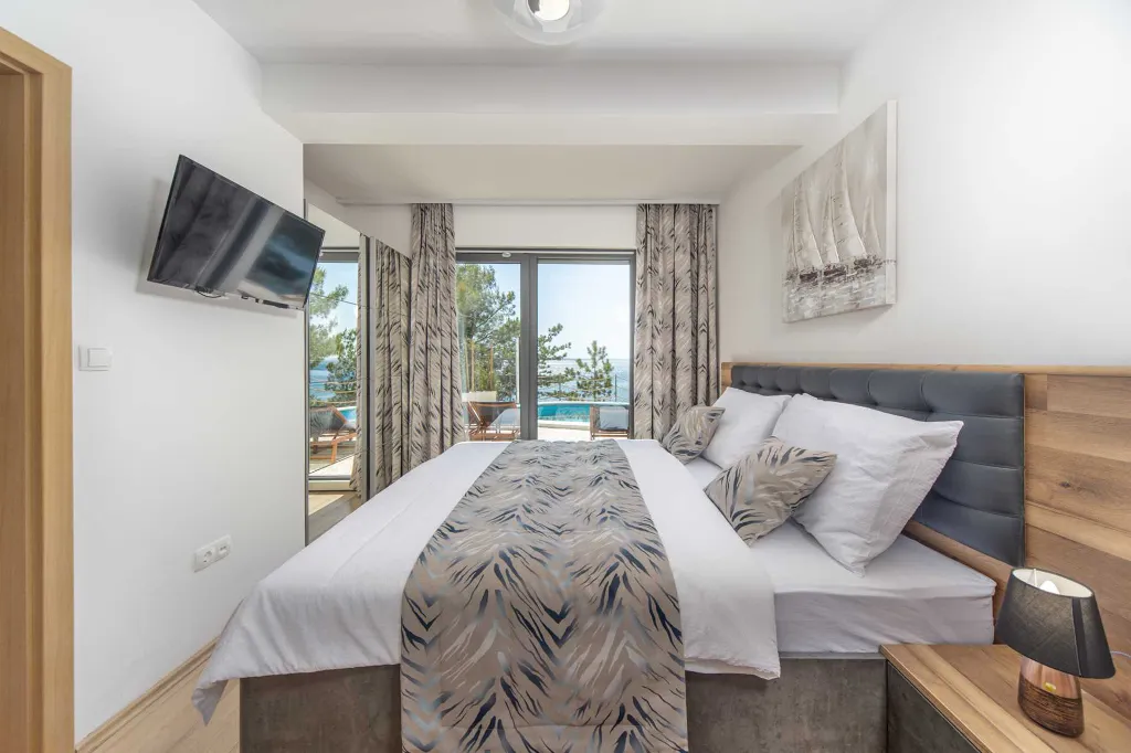 4-Bedroom Villa in Starigrad Paklenica for Up to 10