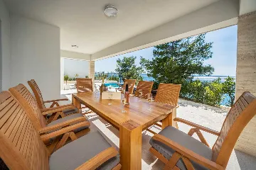 4-Bedroom Villa in Starigrad Paklenica for Up to 10